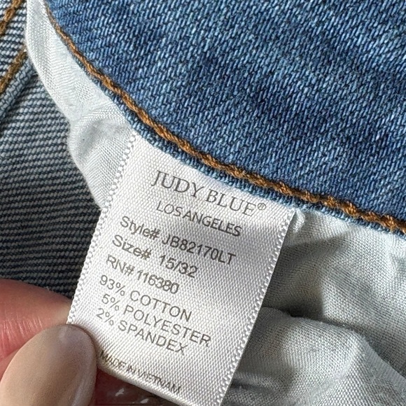 Judy Blue Jeans Womens Size 15/32 Boyfriend Fit Denim Blue Distressed JB82170LT - Picture 5 of 8